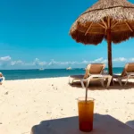 Πώς να κρατήσεις το νερό παγωμένο για ώρες στην παραλία – Το trick που δουλεύει