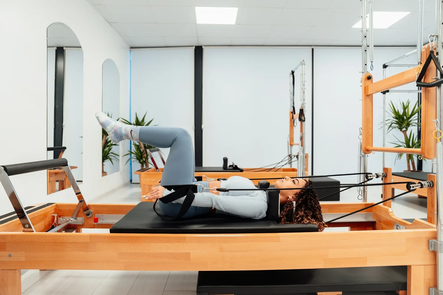 Pilates: Τι αλλάζει στο σώμα σου σε 10, 20 και 30 μαθήματα – Αξίζει να ξεκινήσεις;