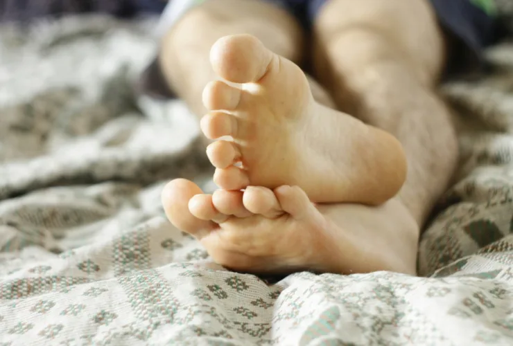 Μύκητες στα πόδια: Πώς να απαλλαγείτε οριστικά – Φυσικοί και ιατρικοί τρόποι