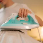 Το απόλυτο κόλπο που κάνει το σιδέρωμα… μισή δουλειά - Θα το μετανιώσεις αν δεν το μάθεις!