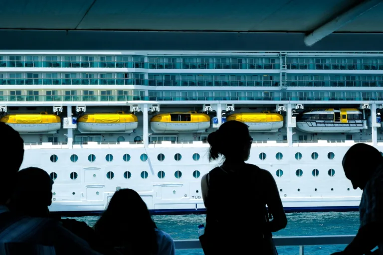 Τα 15 πράγματα που πρέπει να έχεις μαζί σου σε κάθε ταξίδι με πλοίο