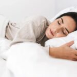 Το Νο.1 βραδινό ρόφημα που μειώνει το στρες – Συνταγή & tips για καλύτερο ύπνο