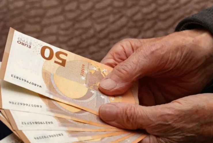 ΕΦΚΑ: Πότε και σε ποιους θα δοθούν επιστροφές εισφορών