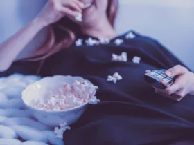 Πόσο είναι το πρόστιμο αν σε πιάσουν να βλέπεις πειρατικές ταινίες