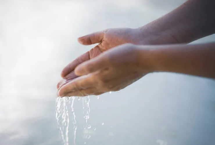 Ιαματικά λουτρά στην Ελλάδα: Οι 5 καλύτεροι προορισμοί για ευεξία και αποτοξίνωση