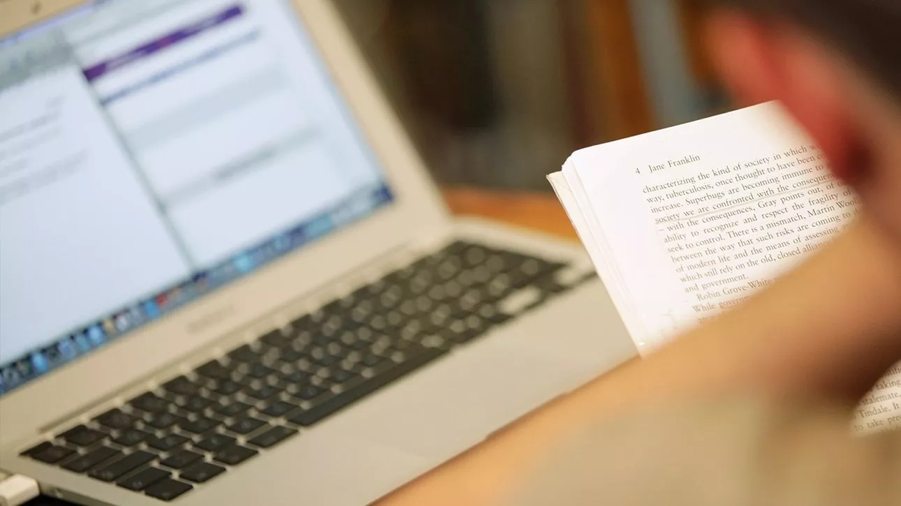 Παράλληλο μηχανογραφικό: Πώς και πότε θα γίνουν οι εγγραφές στις ΣΑΕΚ ΔΥΠΑ