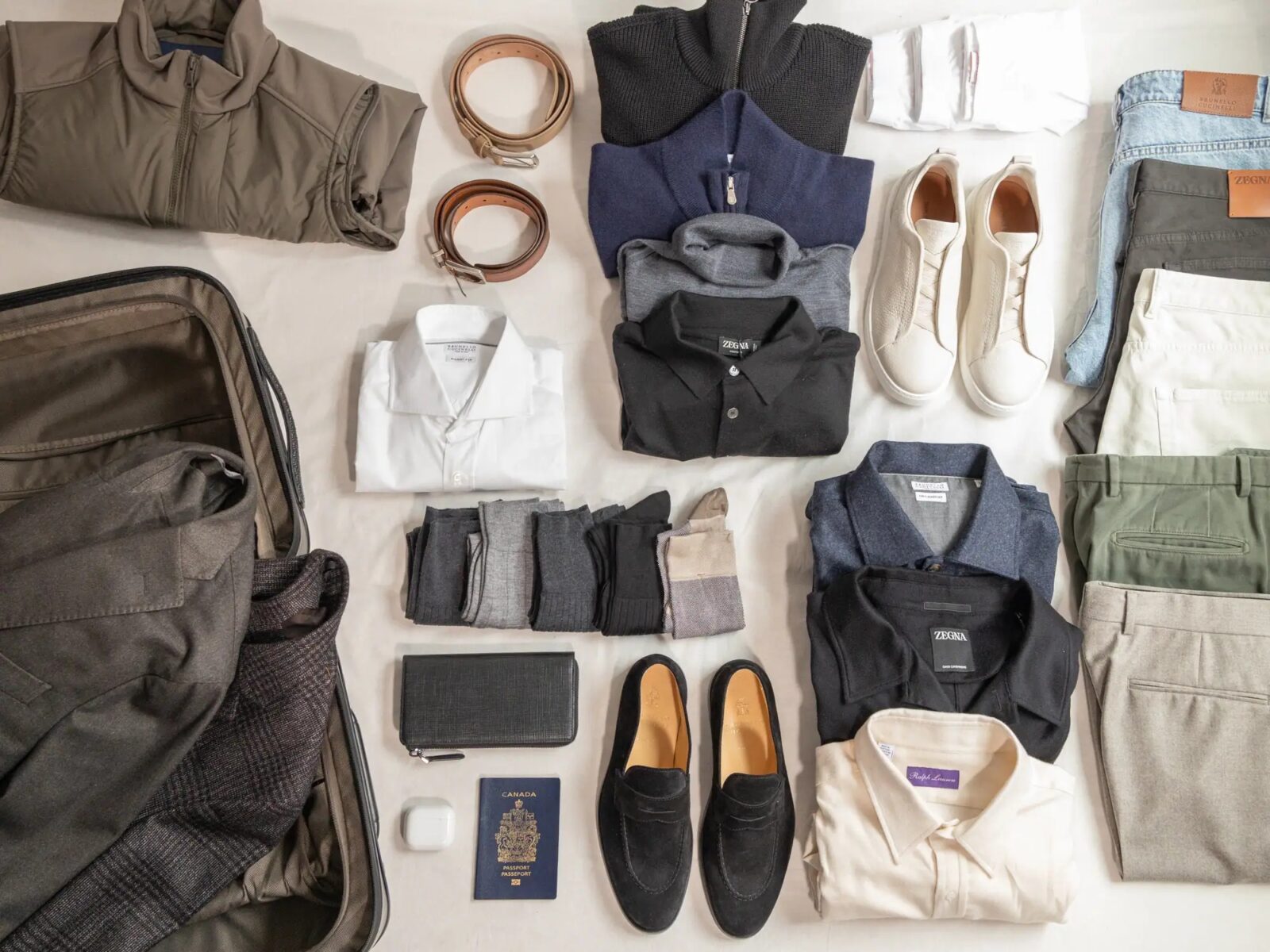 Πώς να διπλώνετε ρούχα εύκολα με τη μέθοδο της τσέπης