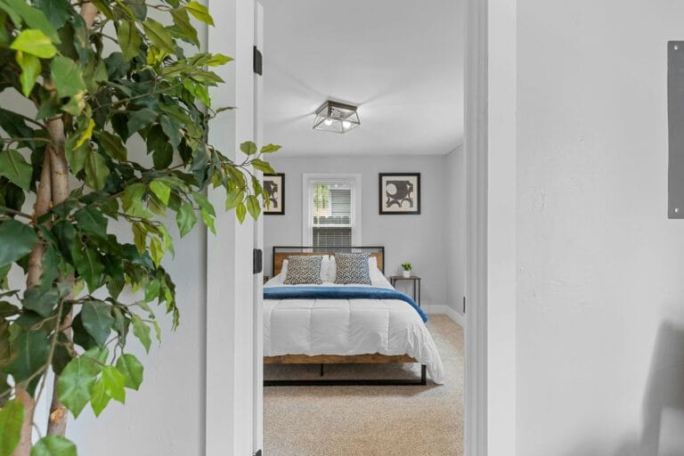 Airbnb: Πότε επιβάλλεται τέλος 15 ευρώ την ημέρα