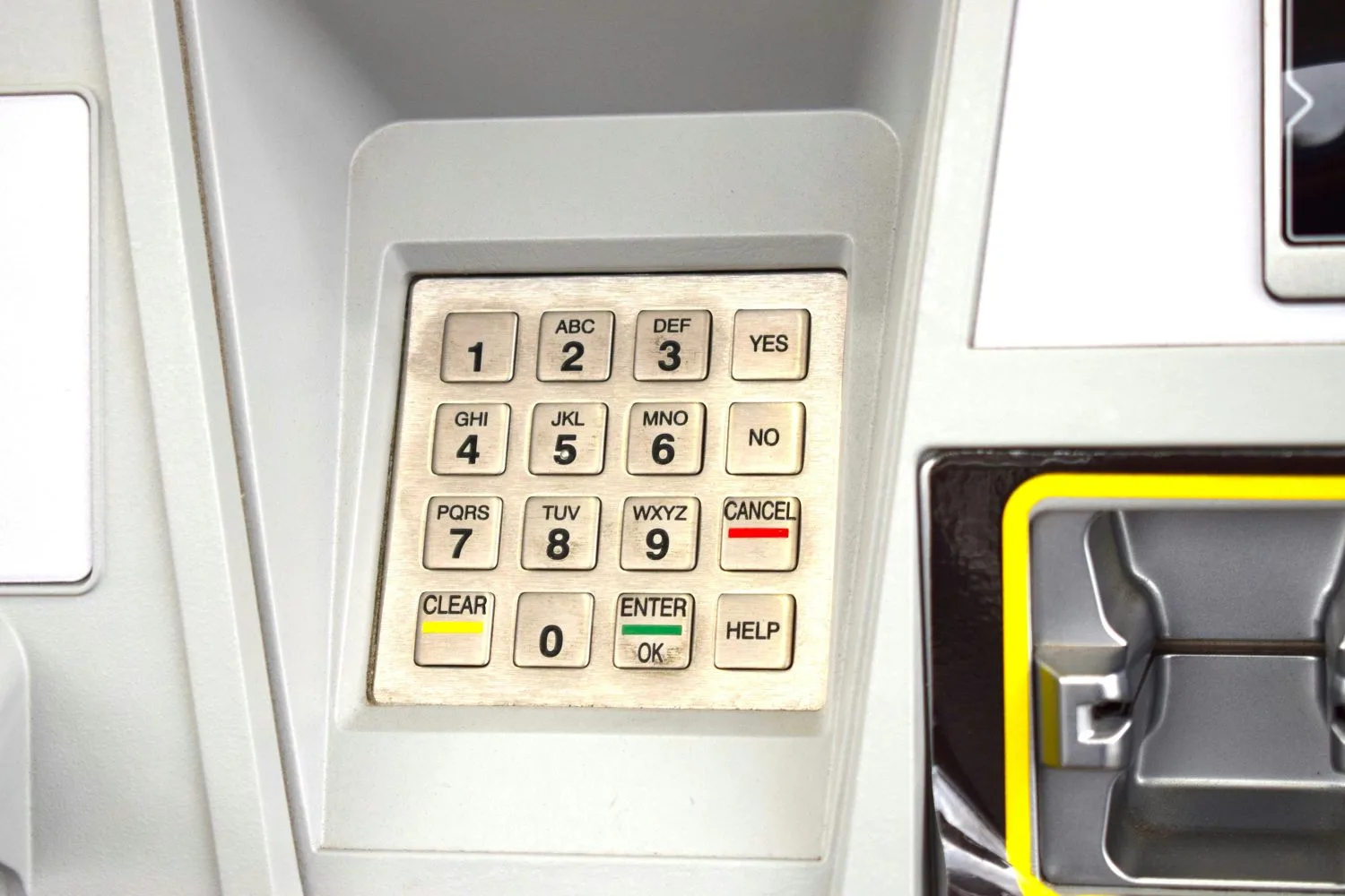 ATM, ΤΡΑΠΕΖΕΣ