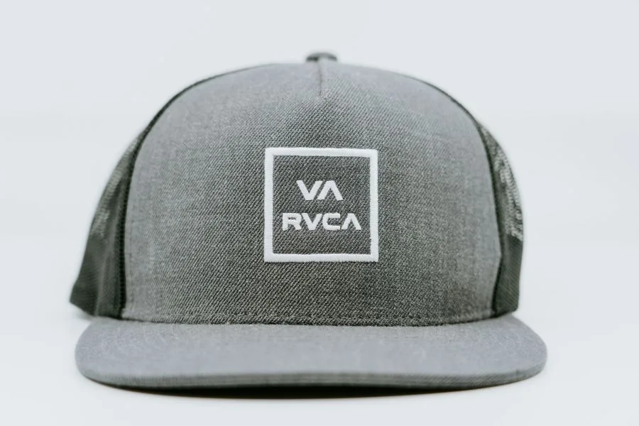 ΤΡΙΧΟΠΤΩΣΗ, ΚΑΠΕΛΟ