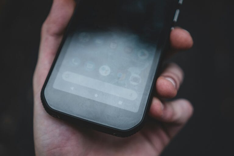 Αν έχεις ανοιχτό το Wi-Fi στο κινητό εκτός σπιτιού, σταμάτα το τώρα – Δες γιατί