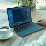 Σε κατασκοπεύει η κάμερα του laptop; Πώς να ελέγξεις αν σε χακάρανε