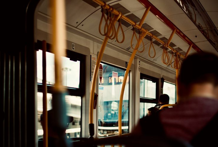 Χριστούγεννα 2025: Πώς θα κινηθούν μετρό, λεωφορεία και τραμ