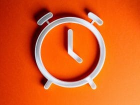 Αλλαγή ώρας 2025: Πότε επιστρέφει η χειμερινή ώρα;