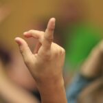 Παράλληλη Στήριξη: Τι είναι και ποια παιδιά τη δικαιούνται στα σχολεία