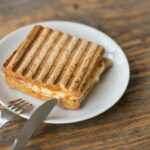 Τέρμα το τρίψιμο: Το μυστικό για να κρατάς την τοστιέρα σου σαν καινούργια