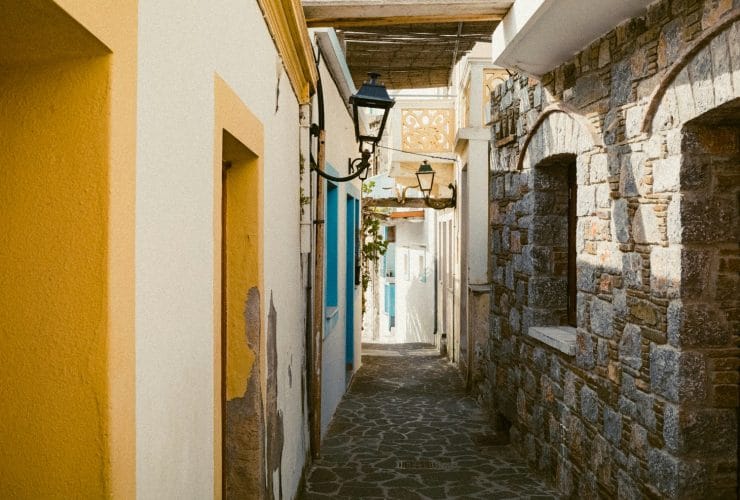 Τα πιο κρυφά χωριά της Ελλάδας που αξίζει να επισκεφθείς πριν γίνουν… viral