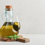 Πώς θα ξεχωρίσεις το καλό ελαιόλαδο: Τι να κοιτάς στην ετικέτα και πώς το δοκιμάζεις στο σπίτι