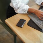 ΔΥΠΑ: Νέο πρόγραμμα με επιδότηση μισθού και επίδομα 400 ευρώ