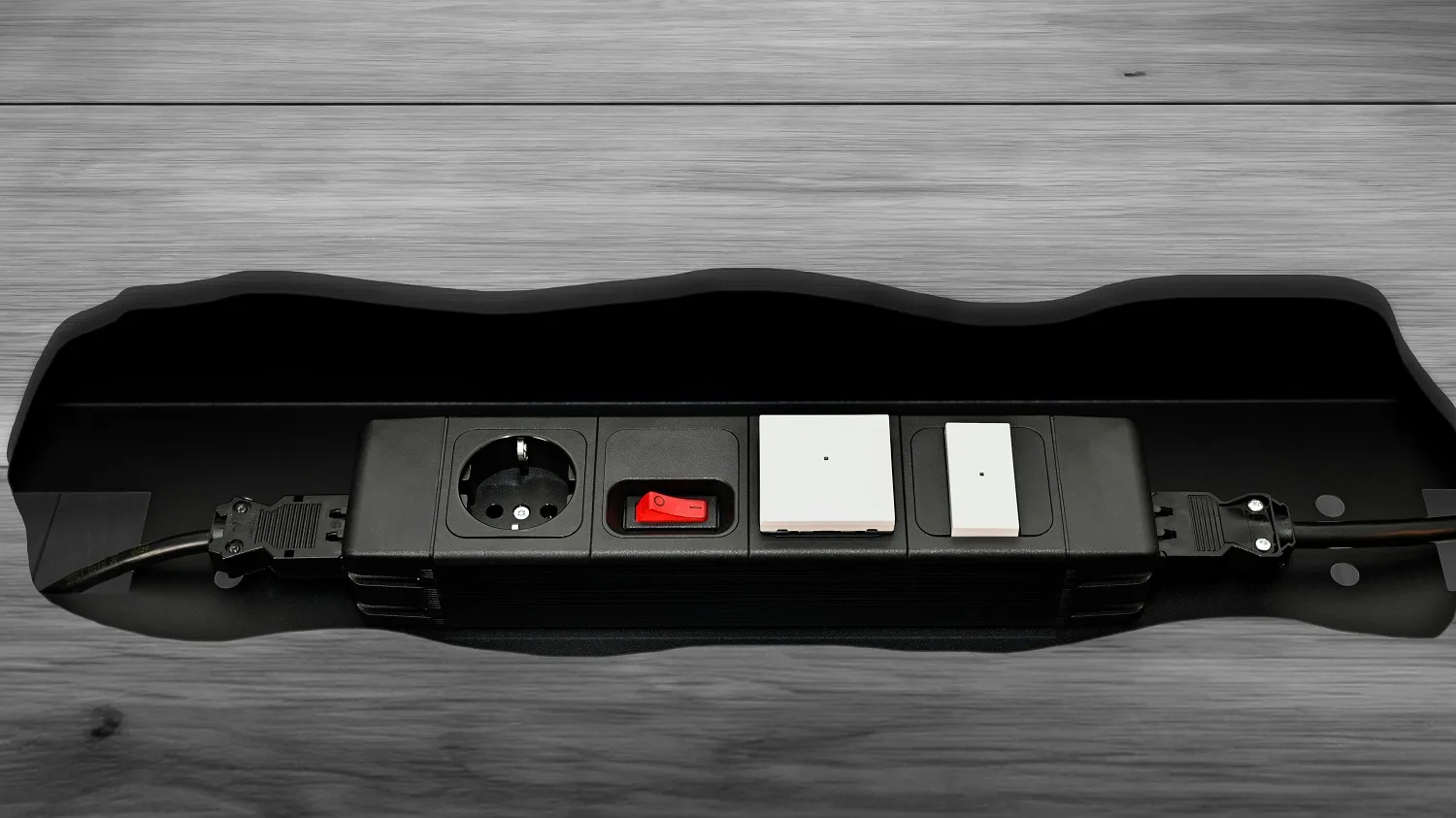 Πώς να γλιτώσετε το σπίτι σας από φωτιά: Το Νο1 λάθος με τις μπαλαντέζες που κάνουμε όλοι