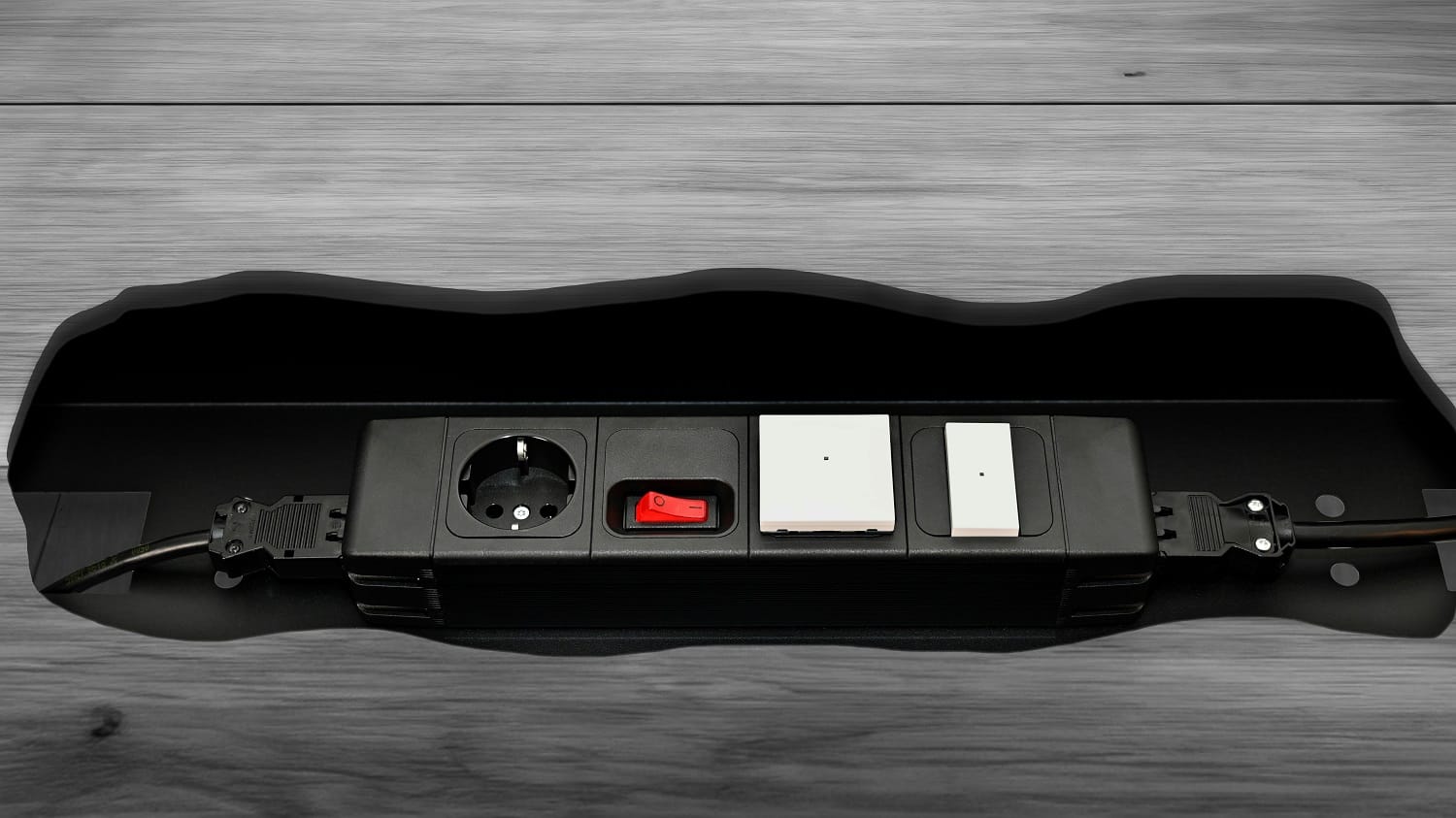 Πώς να γλιτώσετε το σπίτι σας από φωτιά: Το Νο1 λάθος με τις μπαλαντέζες που κάνουμε όλοι