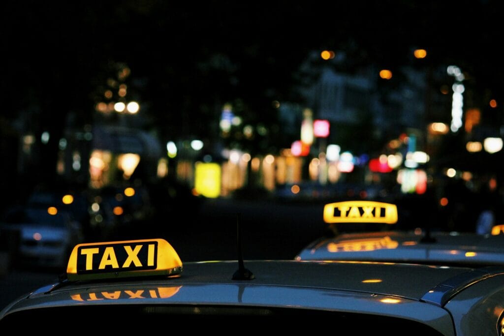 Ταξί: Οι αλλαγές στην ειδική άδεια οδήγησης