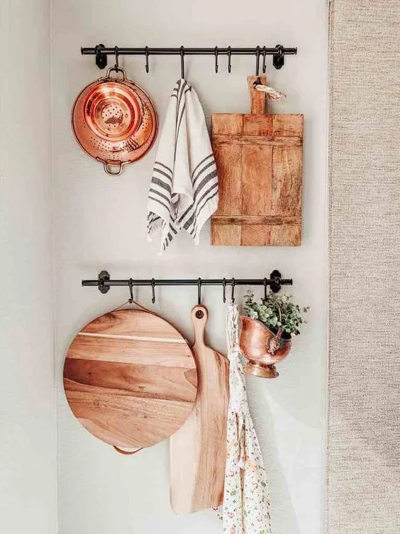 24 μοντέρνες ιδέες για να δώσεις ζωή στους τοίχους της κουζίνας σου