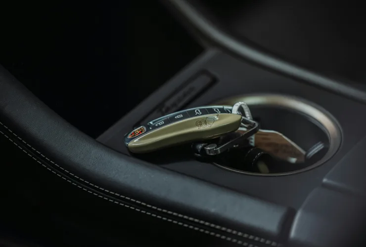 Είναι πιο βρώμικα απ' όσο νομίζετε: Πώς να καθαρίσετε σωστά τα κλειδιά σε 5 λεπτά