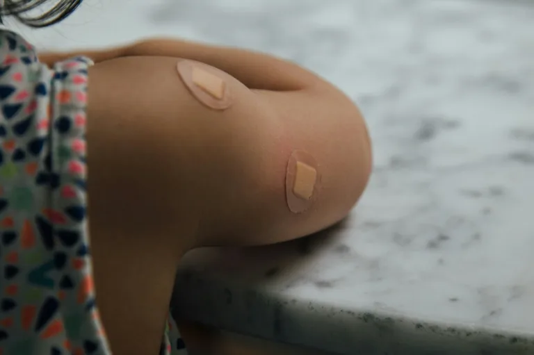 Τι αλλάζει με τα εμβόλια για γρίπη, κορωνοϊό, HPV και RSV