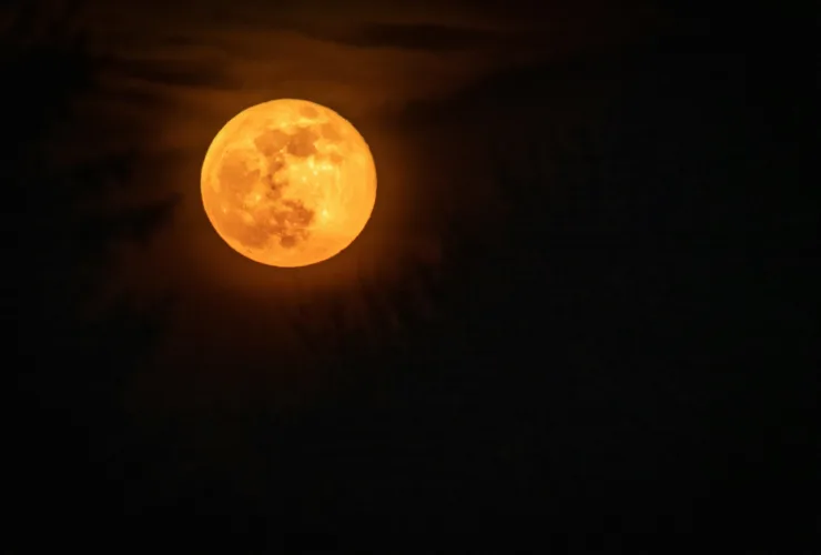 Πανσέληνος Νοεμβρίου 2025: Πότε θα λάμψει το φεγγάρι του κάστορα