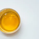 Πώς αποθηκεύουμε σωστό το φρέσκο ελαιόλαδο για να μείνει γευστικό για καιρό