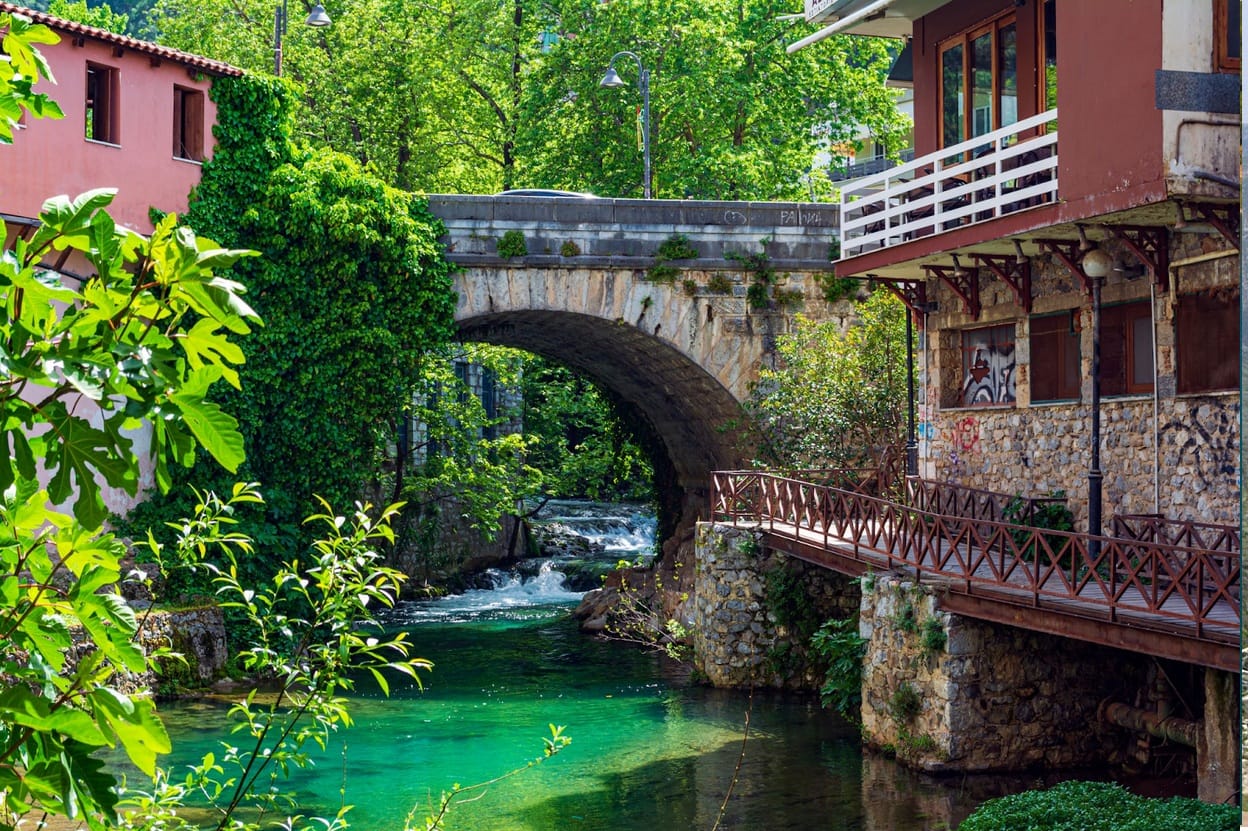 Top 5 Φθινοπωρινοί προορισμοί: Οργανώστε την τέλεια εξόρμηση «μακριά» αλλά και κοντά στην Αθήνα