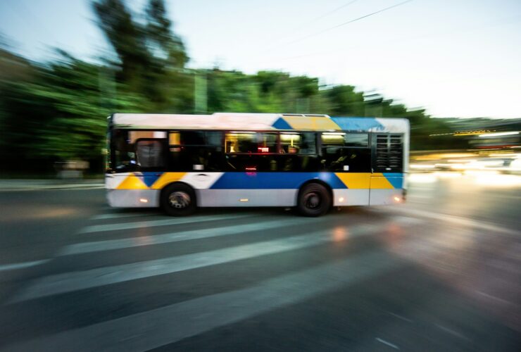 Πώς κάμερες ΑΙ θα «μοιράζουν» κλήσεις στα λεωφορεία