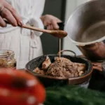 Το παράκανες με το αλάτι στο φαγητό; Πώς να το σώσεις