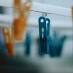 Πώς να στεγνώσεις τα ρούχα αν δεν έχεις στεγνωτήριο