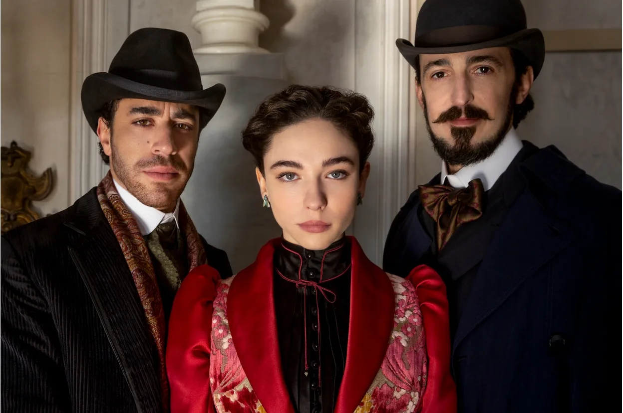 3 γυναικείες σειρές του Netflix που θα κολλήσεις μαζί τους αυτό το φθινόπωρο