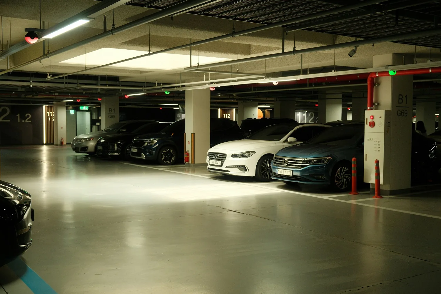 Πολυκατοικίες: Τι ισχύει με τις θέσεις parking στις πιλοτές