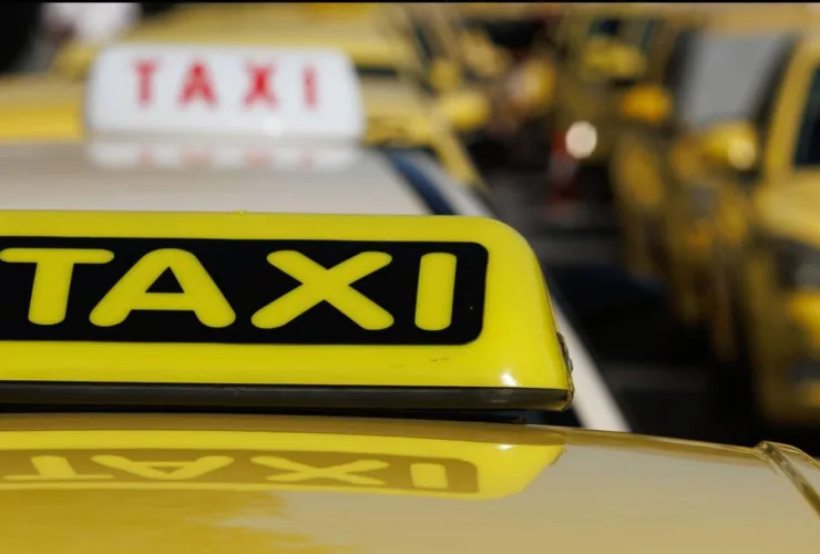 Ψηφιακή άδεια ΤΑΞΙ: Πώς βγάζεις τη νέα ειδική άδεια οδήγησης μέσω gov.gr & myPhoto