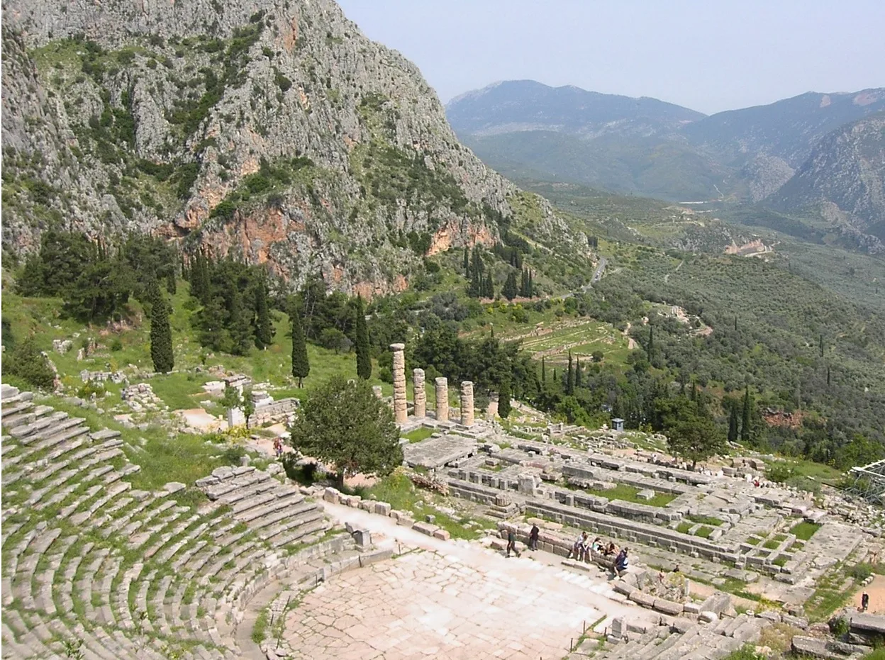 Top 5 Φθινοπωρινοί προορισμοί: Οργανώστε την τέλεια εξόρμηση «μακριά» αλλά και κοντά στην Αθήνα