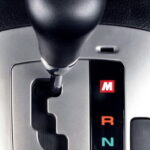 Αυτόματο κιβώτιο ταχυτήτων: Πώς θα χρησιμοποιείς σωστά το P και το N για να μην πάθεις ζημιά