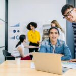 Πώς να δημιουργήσετε καλές συνήθειες στην εργασία – Οι ερωτήσεις που αλλάζουν την καθημερινότητά σας