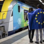 Πώς θα διεκδικήσεις τα δικαιώματά σου αν το τρένο καθυστερήσει ή ακυρωθεί – Ο πλήρης οδηγός για Ελλάδα & ΕΕ