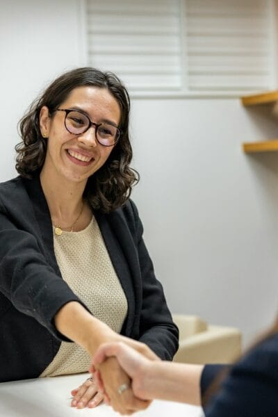 Πώς να βρεις δουλειά το 2026: 15 πρακτικές συμβουλές για βιογραφικό, συνέντευξη και online αναζήτηση