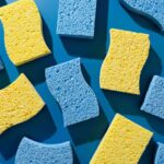 Πώς θα καθαρίσεις το σφουγγαράκι της κουζίνας και θα σκοτώσεις τα μικρόβια – ο πιο αποτελεσματικός τρόπος