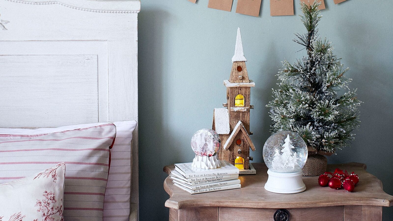 Χριστουγεννιάτικη διακόσμηση στο σπίτι χωρίς κόστος: ιδέες, παραδόσεις & DIY