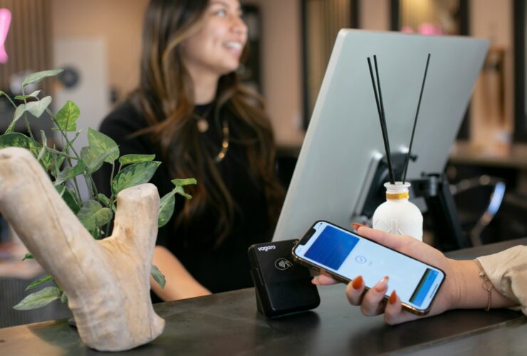 Προπληρωμένες κάρτες επιδομάτων: Δείτε τα αποτελέσματα για τα 1.000 ευρώ