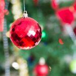 Πώς να κάνεις ένα πιο «πράσινο» και οικονομικό Χριστουγεννιάτικο σπίτι