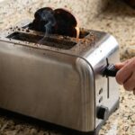 Η συσκευή που πρέπει πάντα να αποσυνδέεται από την πρίζα μετά τη χρήση για να μειωθεί ο κίνδυνος πυρκαγιάς