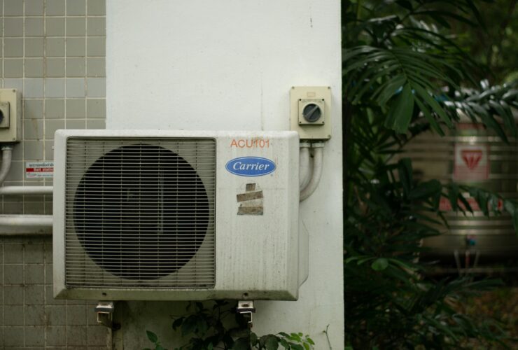 Πόσο ρεύμα καίει: Θερμοσίφωνας, κλιματιστικό ή αερόθερμο; [Υπολογισμός σε Ευρώ]