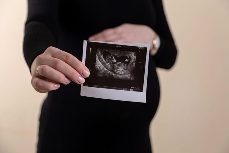 Εξωσωματική: Μέχρι ποια ηλικία μπορώ να κάνω στην Ελλάδα;